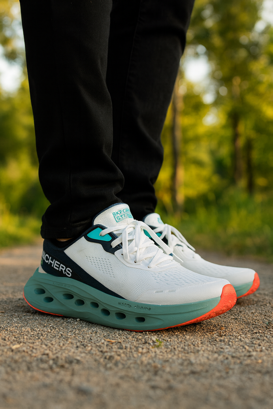 کفش اسکیچرز ۲۰۲۵ مدل glide step